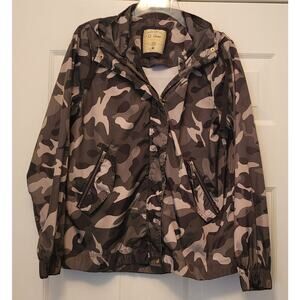 Women’s "Ci Sono Original' Lightweight Camouflage Rain Jacket w/Hood Sz M